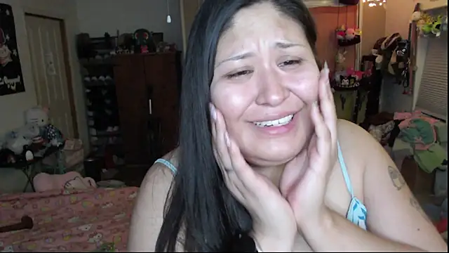 Cupcakecutie449 online show from May 15, 4:41 am