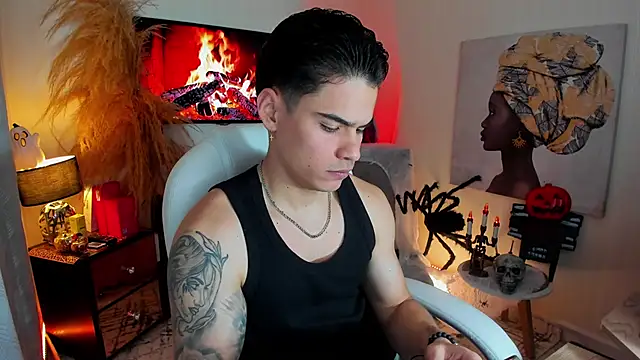 Matias Murrier online show from November 2, 11:23 am