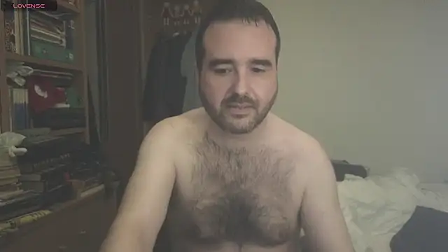 Snapshot of curiosillo83 chatting on March 8, 2:19 pm curiosillo83 online show from March 8, 2:19 pm