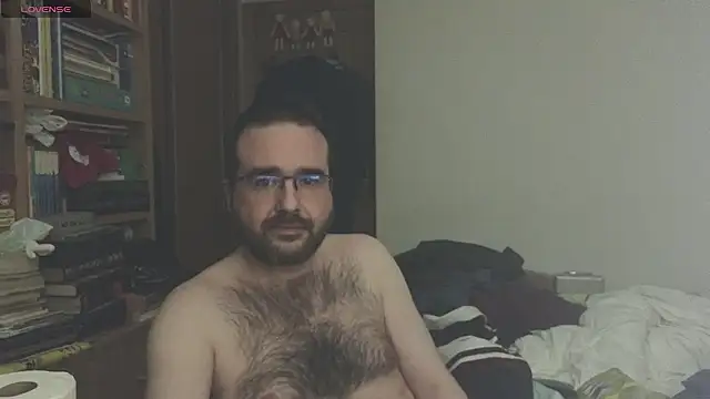 Snapshot of curiosillo83 chatting on March 16, 2:21 am curiosillo83 online show from March 16, 2:21 am