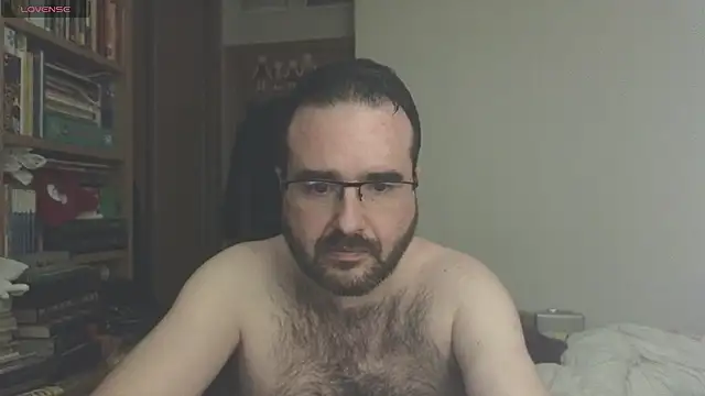 Snapshot of curiosillo83 chatting on March 16, 5:25 am curiosillo83 online show from March 16, 5:25 am