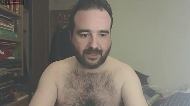 Snapshot of curiosillo83 chatting on March 22, 6:14 pm curiosillo83 online show from March 22, 6:14 pm