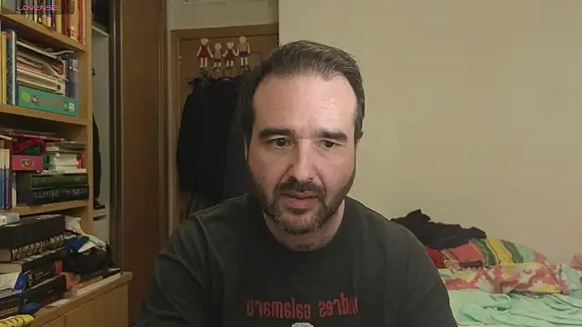 Snapshot of curiosillo83 chatting on September 29, 4:34 pm curiosillo83 online show from September 29, 4:34 pm