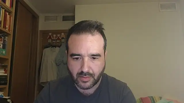 Snapshot of curiosillo83 chatting on October 18, 4:41 pm curiosillo83 online show from October 18, 4:41 pm