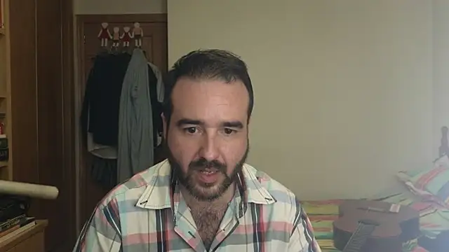 Snapshot of curiosillo83 chatting on October 29, 8:43 pm curiosillo83 online show from October 29, 8:43 pm