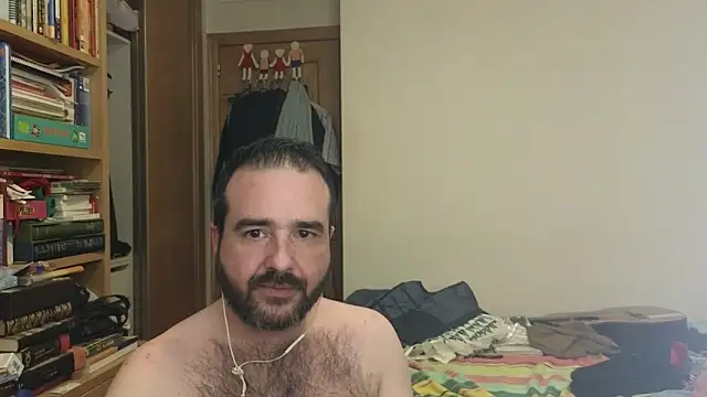 Snapshot of curiosillo83 chatting on November 1, 4:03 am curiosillo83 online show from November 1, 4:03 am