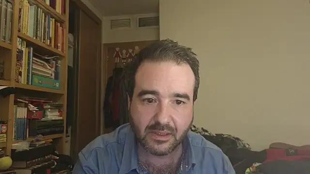 curiosillo83 online show from February 14, 8:22 am