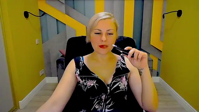 Candy Long online show from December 3, 8:50 pm