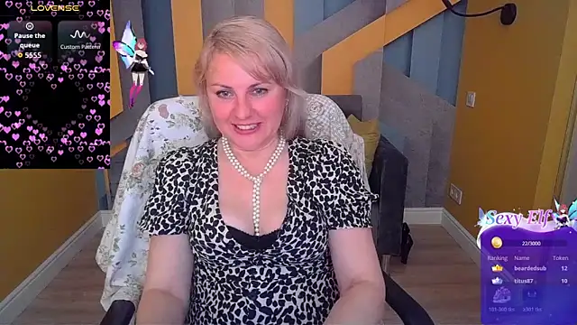 Candy Long online show from May 12, 6:54 am