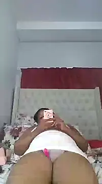 Snapshot of Sexypresh302 chatting on December 18, 2:53 am Sexypresh302 online show from December 18, 2:53 am