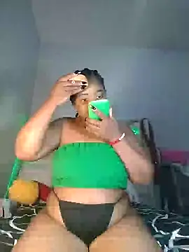 Snapshot of Sexypresh302 chatting on January 20, 11:13 am Sexypresh302 online show from January 20, 11:13 am