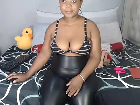 Snapshot of Sexypresh302 chatting on January 23, 6:35 pm Sexypresh302 online show from January 23, 6:35 pm