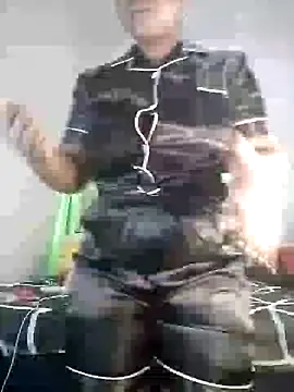 Snapshot of Sexypresh302 chatting on January 25, 1:21 am Sexypresh302 online show from January 25, 1:21 am