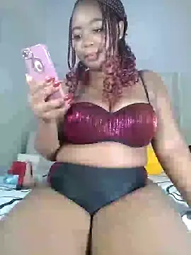 Snapshot of Sexypresh302 chatting on February 14, 2:39 am Sexypresh302 online show from February 14, 2:39 am