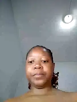 Snapshot of Sexypresh302 chatting on February 20, 11:42 am Sexypresh302 online show from February 20, 11:42 am