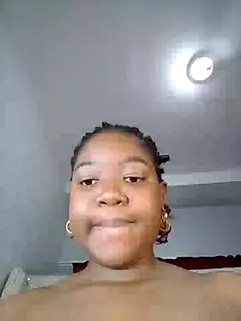 Snapshot of Sexypresh302 chatting on February 25, 12:36 am Sexypresh302 online show from February 25, 12:36 am