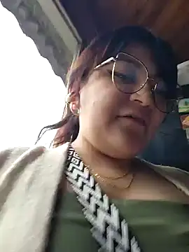 Sakura 0505 online show from December 5, 9:50 pm