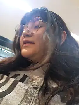 Sakura 0505 online show from January 10, 9:10 pm