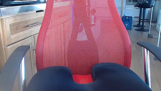 Lisa Sack online show from February 7, 9:24 am