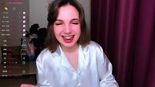 Snapshot of KindHazelHere_ chatting on March 5, 4:13 pm KindHazelHere online show from March 5, 4:13 pm