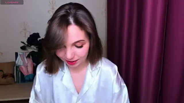 Snapshot of KindHazelHere_ chatting on March 7, 4:11 pm KindHazelHere online show from March 7, 4:11 pm