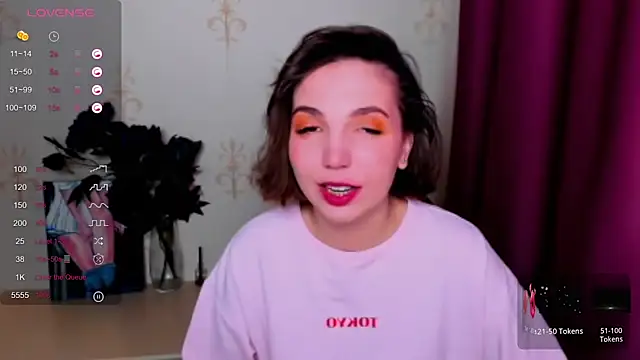 KindHazelHere  online show from October 5, 8:12 am