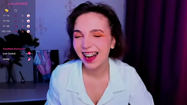 KindHazelHere  online show from October 22, 10:15 am