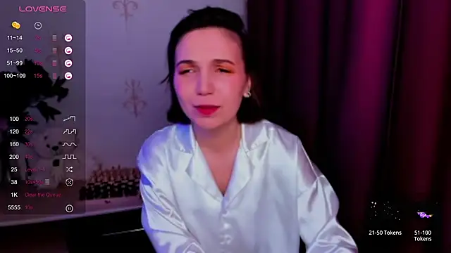 KindHazelHere  online show from November 30, 5:17 pm