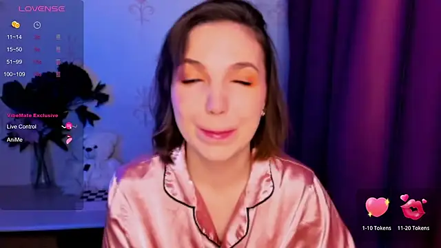 KindHazelHere  online show from January 6, 10:23 pm