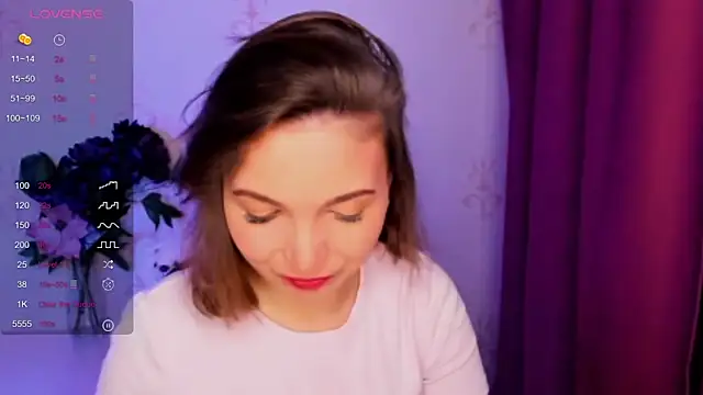 KindHazelHere  online show from January 14, 8:03 pm