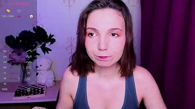 KindHazelHere  online show from March 24, 7:52 pm