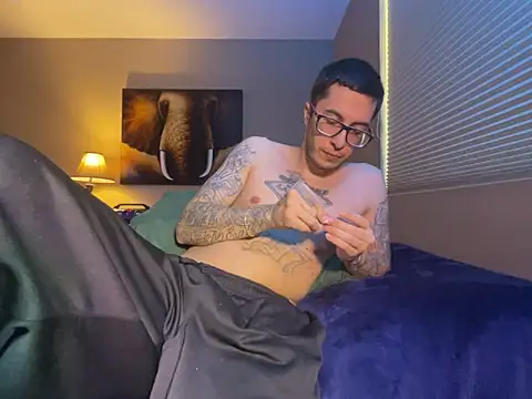 Snapshot of Bwcjoshbanks chatting on September 26, 6:45 pm Bwcjoshbanks online show from September 26, 6:45 pm