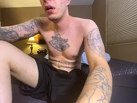 Snapshot of Bwcjoshbanks chatting on October 8, 2:20 am Bwcjoshbanks online show from October 8, 2:20 am