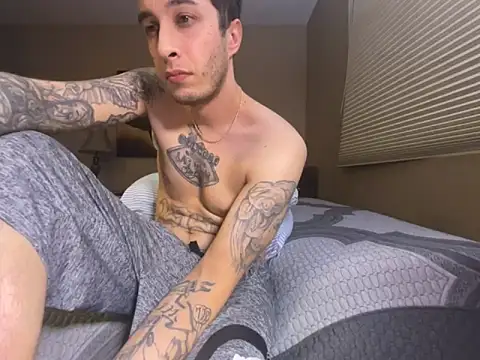 Snapshot of Bwcjoshbanks chatting on October 13, 5:18 am Bwcjoshbanks online show from October 13, 5:18 am