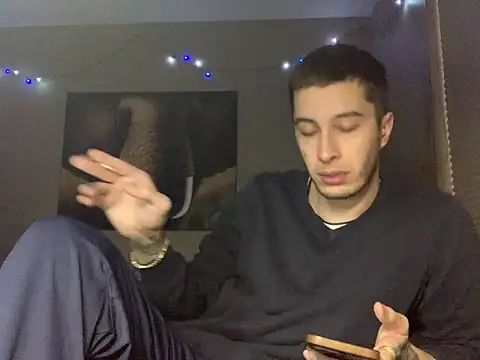 Snapshot of Bwcjoshbanks chatting on January 16, 3:05 pm Bwcjoshbanks online show from January 16, 3:05 pm