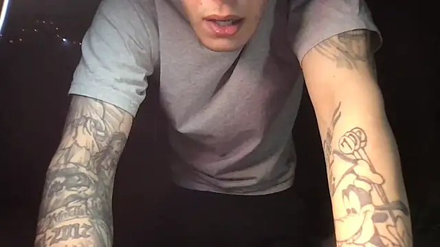 Snapshot of Bwcjoshbanks chatting on March 10, 4:06 am Bwcjoshbanks online show from March 10, 4:06 am