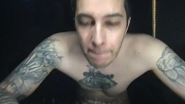 Snapshot of Bwcjoshbanks chatting on March 29, 5:24 pm Bwcjoshbanks online show from March 29, 5:24 pm