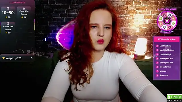 FlowerOfFreedom  online show from December 22, 7:44 pm