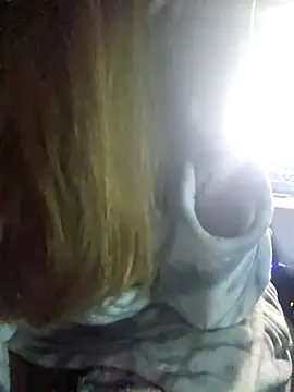 Crazylilredhead69 online show from February 15, 12:11 pm