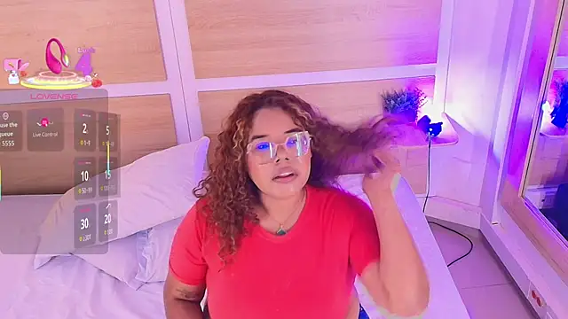  nickypurple  online show from January 10, 7:15 pm