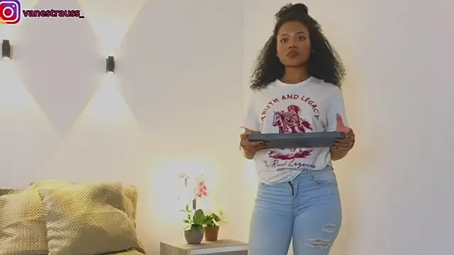ShadayCarmell online show from February 5, 8:25 pm