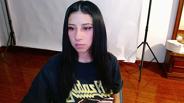 Snapshot of _holy_1 chatting on September 9, 4:34 am holy 1 online show from September 9, 4:34 am