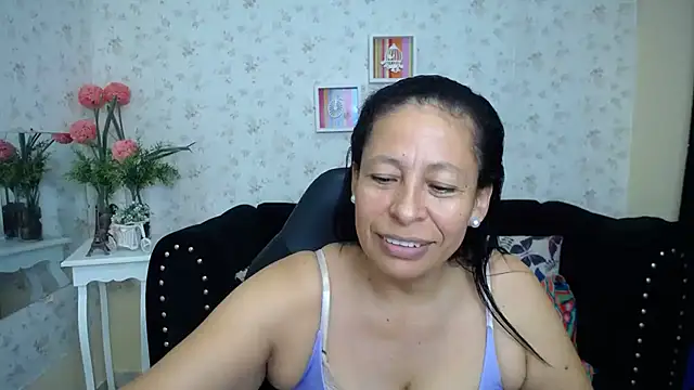 mature martina online show from February 15, 11:14 pm
