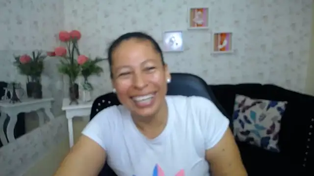mature martina online show from March 11, 11:37 pm