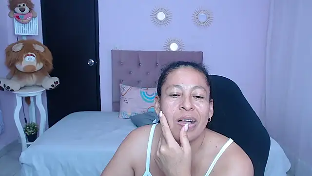 Snapshot of mature_martina chatting on March 3, 7:58 am mature martina online show from March 3, 7:58 am