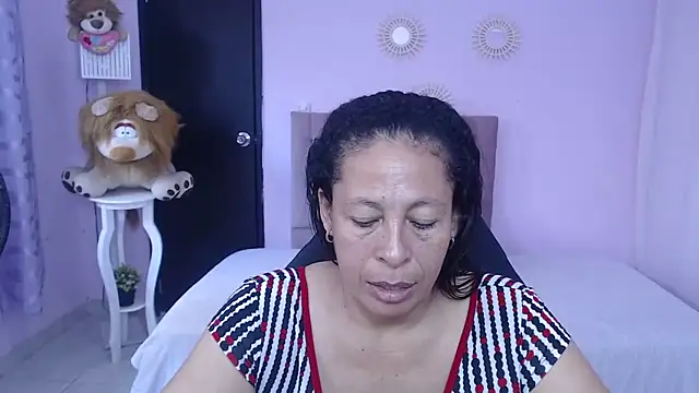 Snapshot of mature_martina chatting on March 7, 8:17 pm mature martina online show from March 7, 8:17 pm