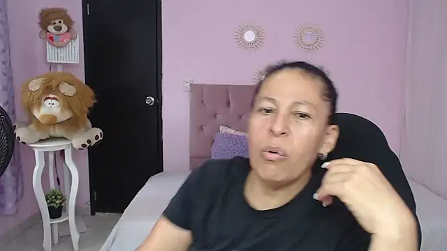 Snapshot of mature_martina chatting on March 12, 7:31 pm mature martina online show from March 12, 7:31 pm