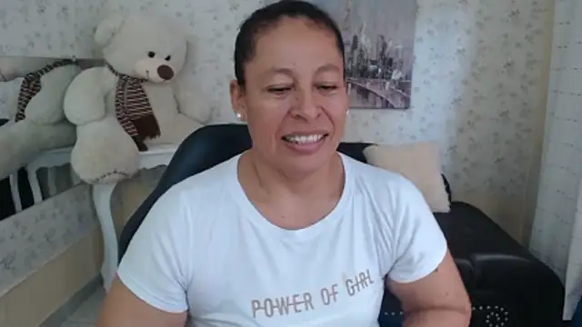 mature martina online show from May 6, 7:41 pm