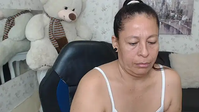 mature martina online show from May 8, 8:19 am
