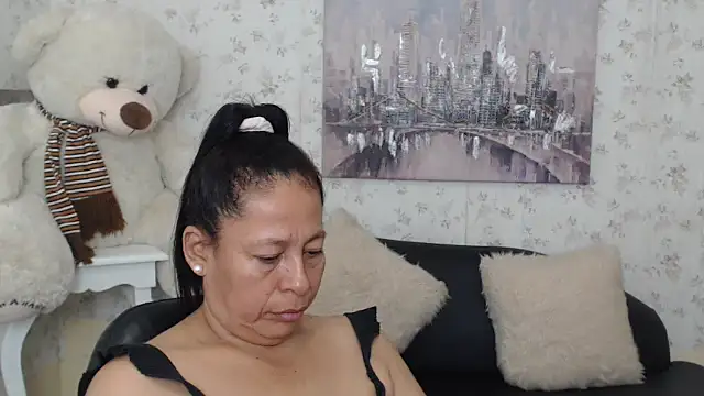 mature martina online show from May 13, 9:17 am